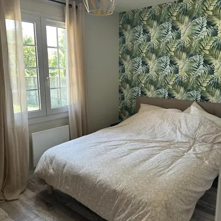 Enosis * Пор-ан-Бессен-Юппен