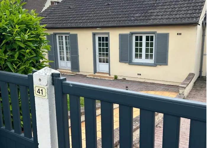 Enosis Feriehus Port-en-Bessin-Huppain